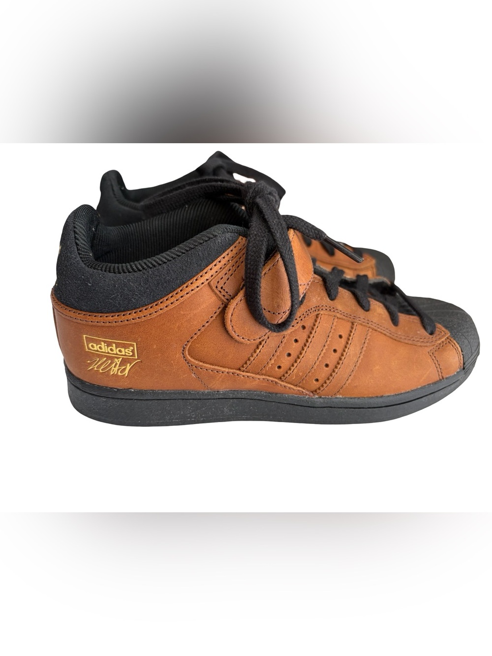 Unisex ADIDAS Heitor Da Silva Pro Shell leather sneakers